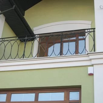 железные кованые балконы