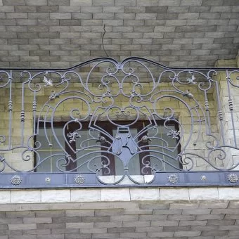 кованые ограждения балконов в Минске