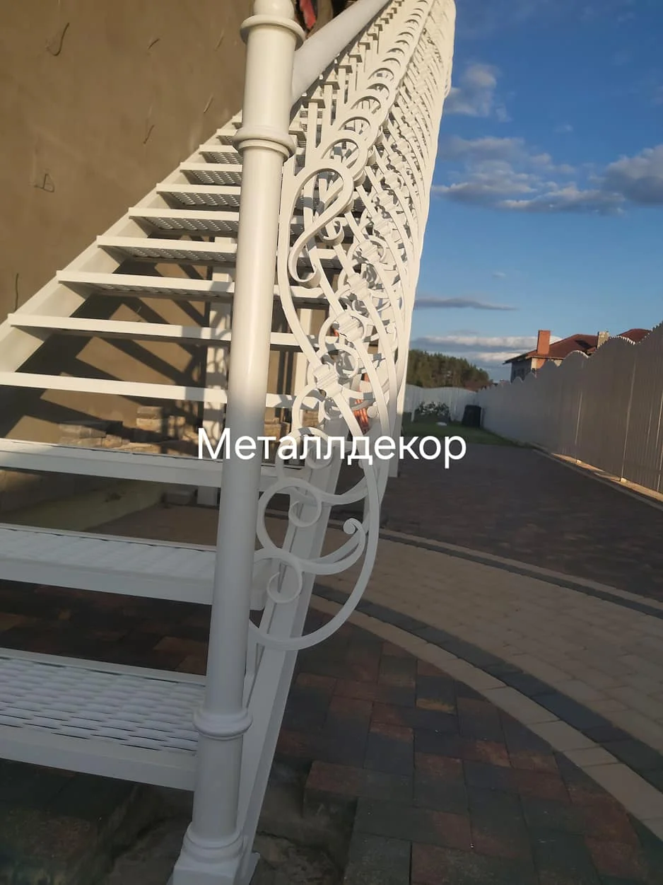 Кованые балконы и террасы