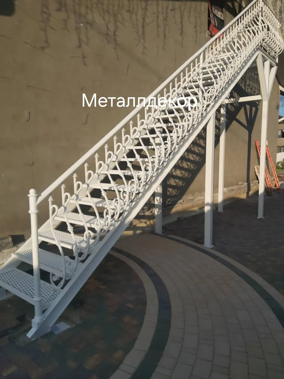 Кованые балконы и террасы